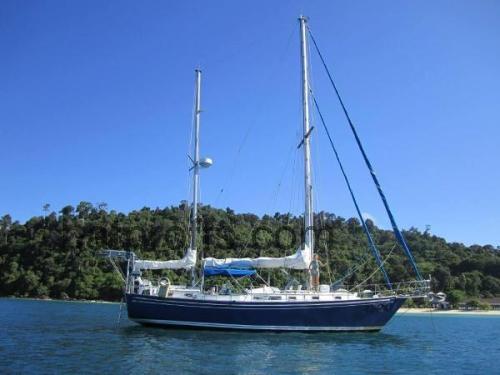 Whitby 42 Ketch recensioner och tekniska specifikationer